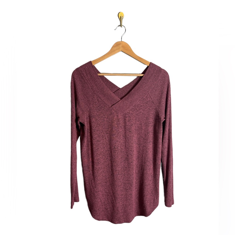 No Frills Los Angeles Red Long Sleeve V Neck Sweater Size Medium